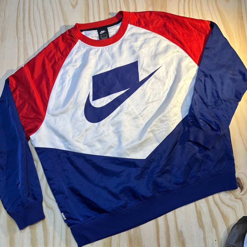 Nike XL Mens Red White Blue NSW Nike Sportswear Pullover Crewneck Sample